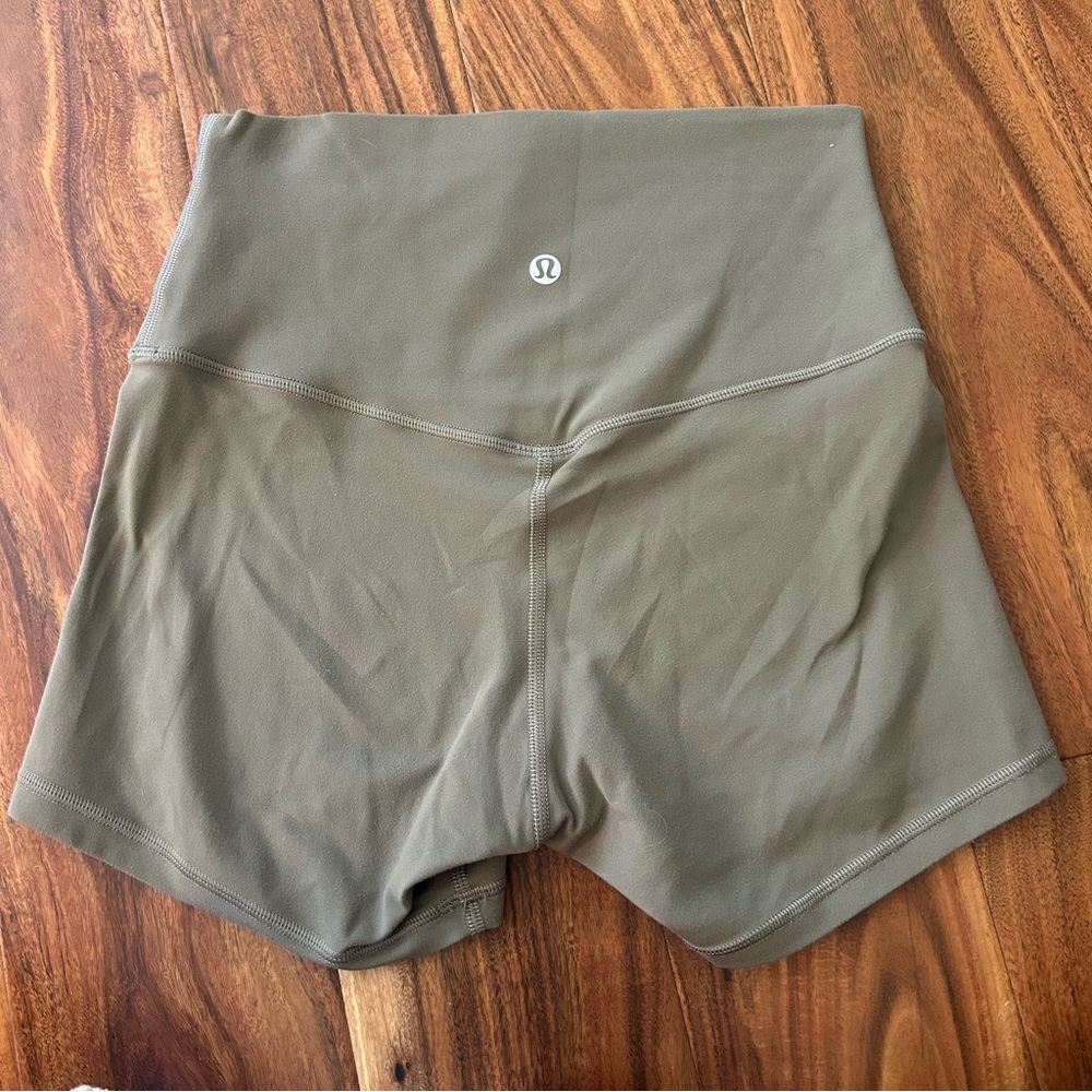 Lululemon Align High Rise Shorts 4” - Picture 4 of 7